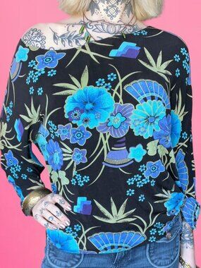 Vintage Y2K Mirasol doloman top